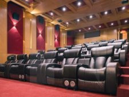 تجهیز سالن سینمایی مجموعه شهر آفتاب شیراز